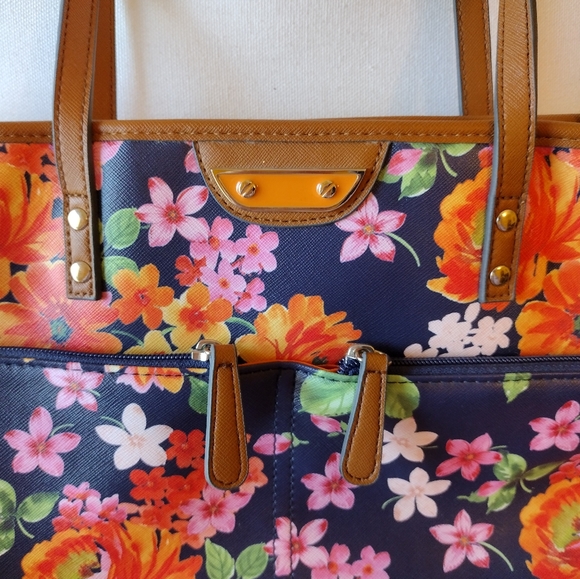 Floral Spring Shoulder Tote Purse - Picture 2 of 10